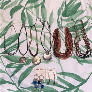 Necklace bundle & earrings